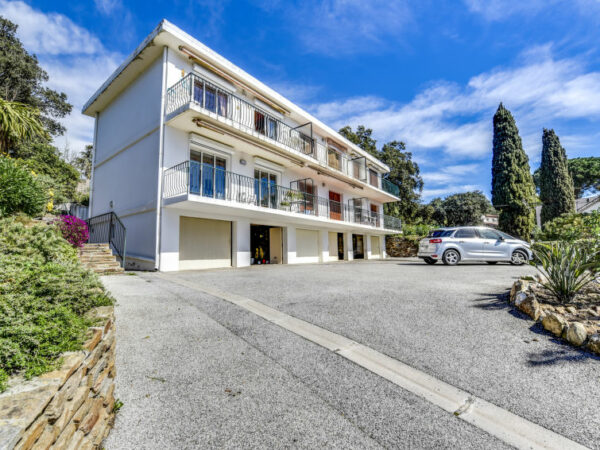 4 persoons Appartement Les Sirènes du Lavandou vanaf €50.28