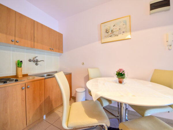 4 persoons Appartement Damir vanaf €44.30 - Image 3