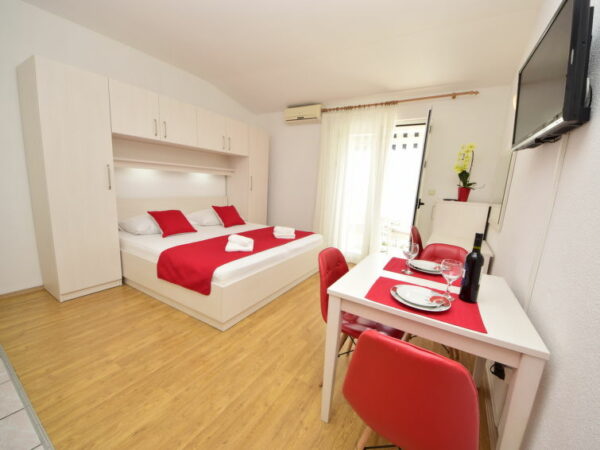 4 persoons Appartement Mira vanaf €32.00 - Image 3