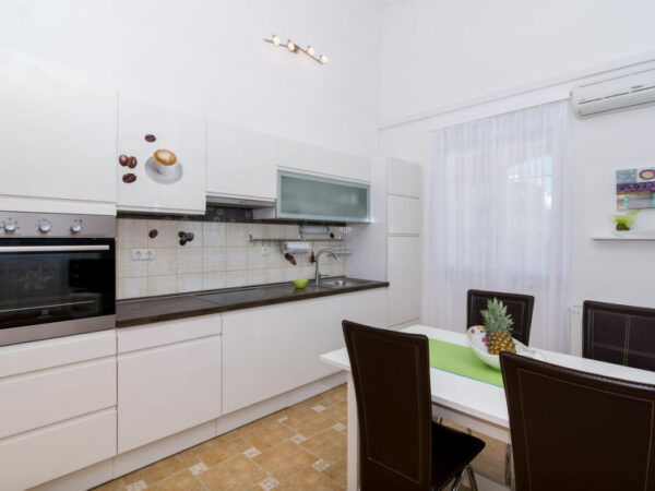 4 persoons Appartement Villa MatAna vanaf €65.00 - Image 10