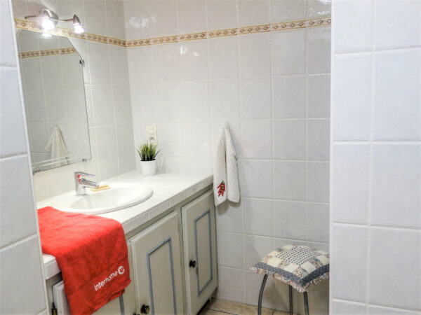 4 persoons Appartement Kafartenea vanaf €85.06 - Image 9