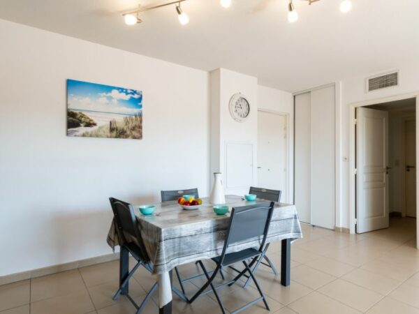 4 persoons Appartement Les terrasses du port vanaf €68.36 - Image 8