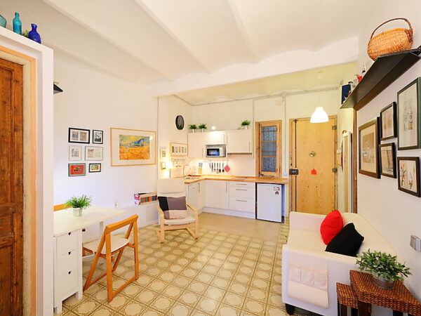 3 persoons Appartement Eixample Dret Valencia / Cartagena vanaf €74.49 - Image 3