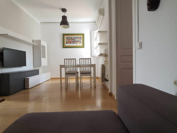 2 persoons Appartement Sagrada Familia Grassot - Industria vanaf €64.84 - Image 3